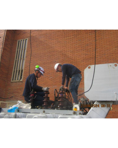 MANTENIMIENTO A TRANSFORMADORES